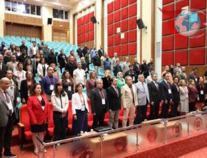 Elazığ’da Yoğun Bakımda Yenilikçi Tedavi Yöntemleri Masaya Yatırıldı