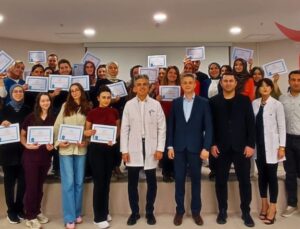 Erzincan’da Sağlık Çalışanlarına Anne Sütü ve Emzirme Eğitimi