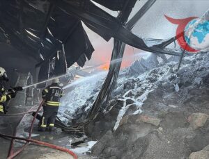 Erzurum OSB’deki Boya Fabrikasında Korkutan Yangın