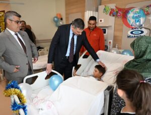 Erzurum Valisi Mustafa Çiftçi’den Şehir Hastanesi’ne Anlamlı Ziyaret