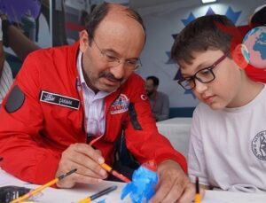 ETÜ, TEKNOFEST 2025’te Gençlik ve Teknoloji Rüzgarı Estiriyor