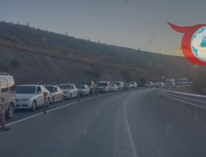 Feribot Seferleri Fırtına Nedeniyle Aksadı: Pertek ve Elazığ Arasında Uzun Araç Kuyruğu