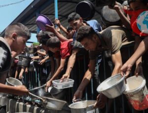 Gazze’de İnsani Kriz Derinleşiyor: Açlık ve Yetersiz Beslenme Can Almaya Devam Ediyor