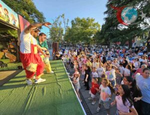 Gölcük’te Okula Eğlenceli Başlangıç: Anıtpark’ta Renkli Etkinlikler