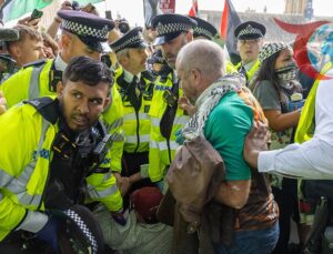 İngiltere’de Palestine Action Destekçilerine Yönelik Gözaltılar