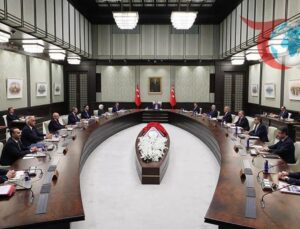 Kabine Toplantısı: Cumhurbaşkanlığı Külliyesi’nde Kritik Konular Masaya Yatırılıyor