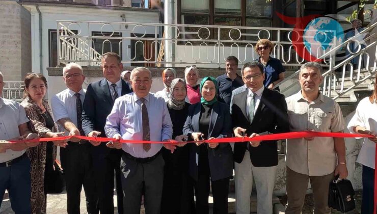 Kültürel Miras: Balıkesir’de Çini Sanatı Sergisi Açıldı