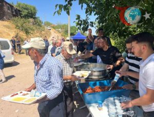 Kütahya Emet’in Geleneksel Hayır Yemeği Etkinliğiyle Toplanıyor