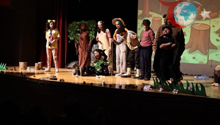 Kütahya’da Minik Tiyatroseverler “Ormanın Koruyucuları” ile Buluştu