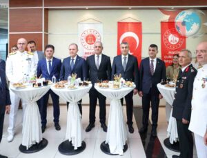 Mersin Adliyesi’nde Yeni Adli Yıl Coşkusu