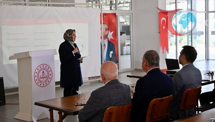 Milli Eğitim Bakanlığı Kuşadası’nda Eğitimde İleriye Yönelik Adımlar Atıyor