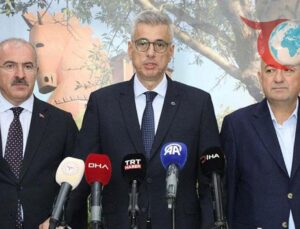 Sağlık Bakanı Memişoğlu, Çanakkale’de Sağlıklı Türkiye Yüzyılı İçin Çalışmalarını Sürdürüyor