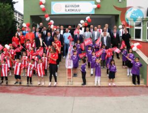 “Samsunspor’dan Eğitim-Öğretim Yılına Anlamlı Başlangıç: Çocuklara Sürpriz Hediyeler!”