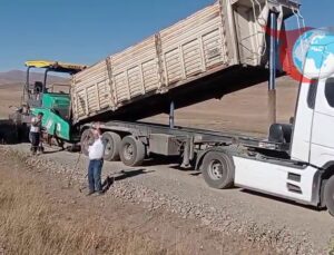 Tekman Beyköy Mahallesi Modern Yollarla Buluşuyor