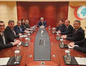 Türkiye ve Çin Sağlık İşbirliği İçin Şanghay’da Bir Araya Geldi