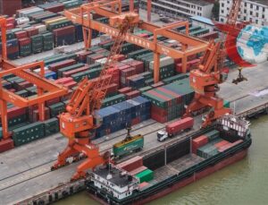 ABD ve Çin Arasında Deniz Ticareti Gerilimi: Liman Ücretleri Artık Yürürlükte