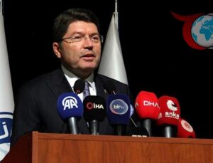 Adalet Bakanı Tunç’un İzmir Ziyareti: Türkiye’nin Geleceği ve Eğitimde Yeni Hedefler