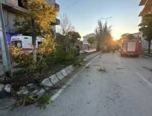 Ağrı Patnos’ta Trafik Kazası: İki Kişi Yaralandı