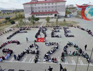 Ağrı’da Öğrencilerden Filistin ve Gazze İçin Eş Zamanlı Destek Etkinlikleri