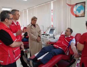 AK Parti Manisa Teşkilatından Kızılay Haftası’nda Kan Bağışına Duyarlılık Çağrısı