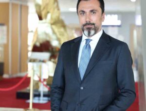 Altın Piyasasında Keskin Dönüş: Dalgalanma ve Fırsatlar