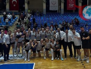 Aydın Büyükşehir Kadın Voleybol Takımı İlk Galibiyetini Elde Etti!