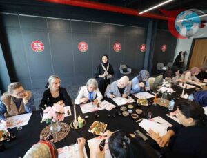 Başiskele Belediyesi’nden Kadınlara Yönelik Aromaterapi ve Yüz Yogası Eğitimi