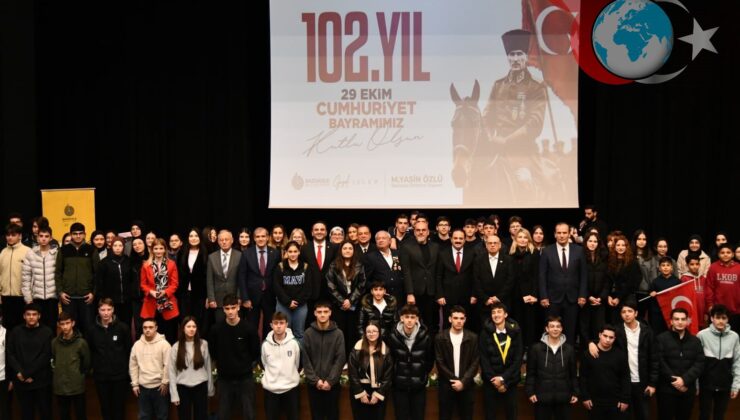 Başiskele’de Gençler Cumhuriyet’in Kuruluş Öyküsünü Dinledi