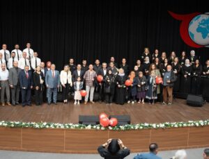 Başiskele’de Yaşlılar Türk Halk Müziği Konseri ile Coştu