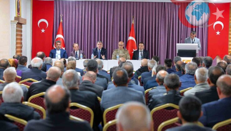 Bayburt Valisi Köylerin Geleceğini Şekillendirmek İçin Bir Araya Geldi