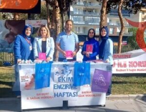 Bayburt’ta Emzirme ve Normal Doğum Haftası İçin Renkli Farkındalık Etkinliği