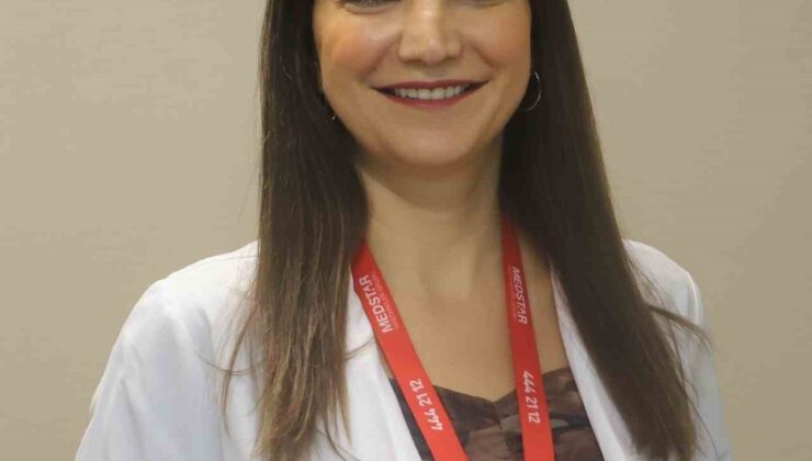 Bebeklerde Diş Çıkarma Dönemi: Doğru Bilinen Yanlışlar ve Ebeveynlere Öneriler