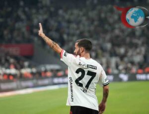Beşiktaş’ın Yıldızı Rafa Silva, Galatasaray Derbisinde Sahne Alıyor