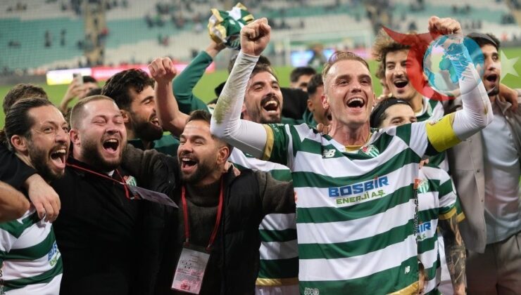 Bursaspor ve 68 Aksarayspor’un Zorlu Karşılaşması: Gol Dolu Bir Mücadele Bekleniyor