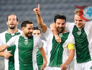 Bursaspor ve Kırklarelispor Arasında Kritik Karşılaşma