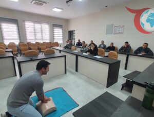 Demirci Belediyesi Personeline İlk Yardım Bilinci Aşılanıyor