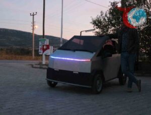 Denizli’li Yenilikçi, Hurda Parçalardan Elektrikli Kamyonet Yaptı!