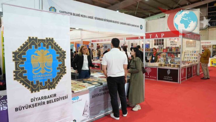 Diyarbakır Kitap Fuarı’nda Büyükşehir Belediyesi’nin Renkli Standı
