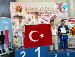 Düzceli Judocular Makedonya’da Madalyaları Topladı