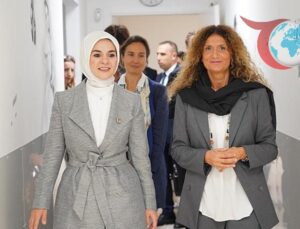 Engelli Çocuklar İçin Sanat Eğitimi: Bakan Göktaş’tan L’Arte nel Cuore’a Destek