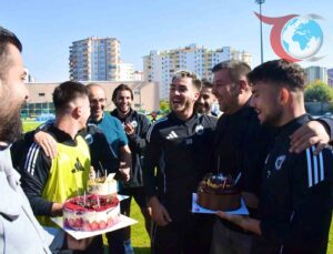 Erciyes 38 Futbol Kulübü’nde Duygusal Anlar: Genel Müdüre Sürpriz Kutlama