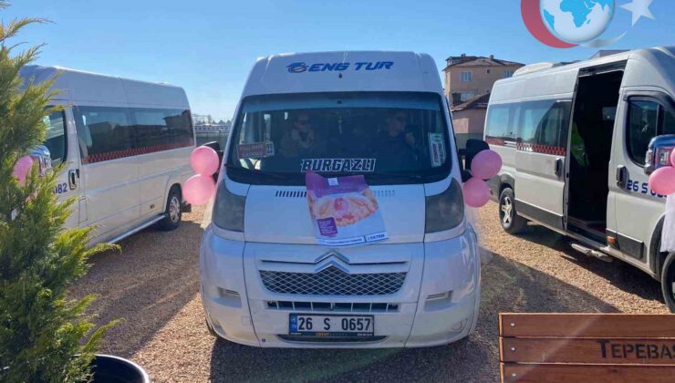 Eskişehir’de Meme Kanseri Farkındalığı: Servis Araçlarında Bilgilendirici Broşürler