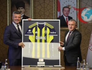 Fenerbahçe’nin Yeni Yöneticileri Bakanlıkta Ağırlandı