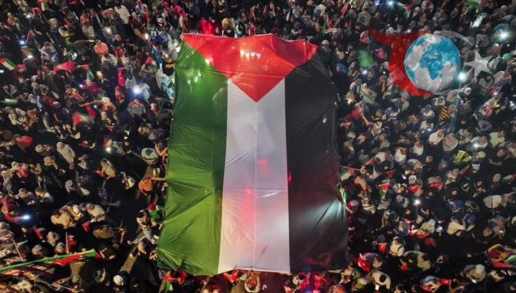 Filistin’e Destek Platformu, Ayasofya’dan Eminönü’ne Yürüyüş Düzenliyor