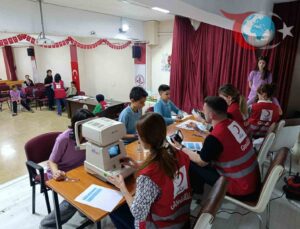 Göz Sağlığına Dikkat: Kızılay’dan Ortaokul Öğrencilerine Göz Taraması Desteği