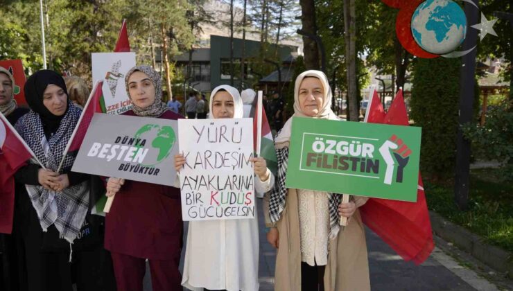 Gümüşhane’de “Gazze İçin Sessiz Çığlık” Yürüyüşü: Kadınların Gücüyle Barış Mesajı