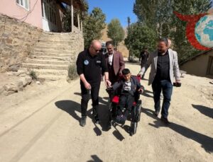 Hakkari’nin Sınır Köyünde Engelli Kardeşlere Anlamlı Destek