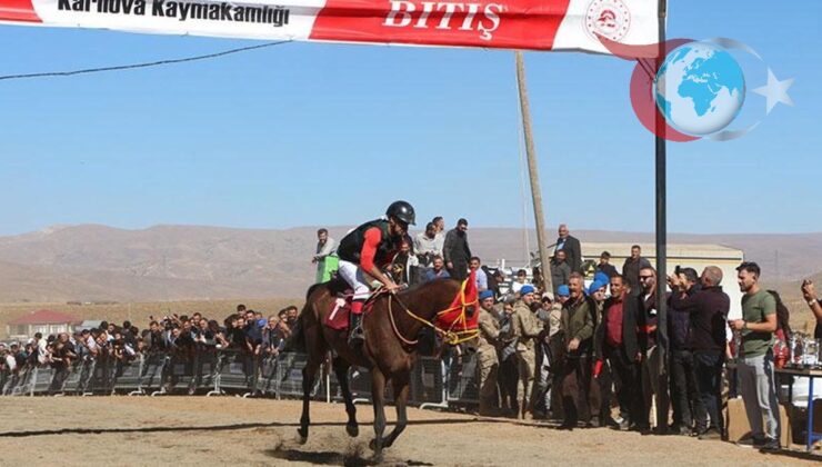 Karlıova’da Geleneksel At Yarışları Coşkuyla Gerçekleştirildi
