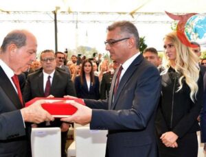 KKTC’de Cumhurbaşkanlığı Devir Teslim Heyecanı: Tufan Erhürman Görevi Devraldı