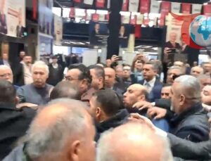 Kocaeli CHP Kongresi: Gazetecilere Yapılan Müdahale Tartışma Yarattı